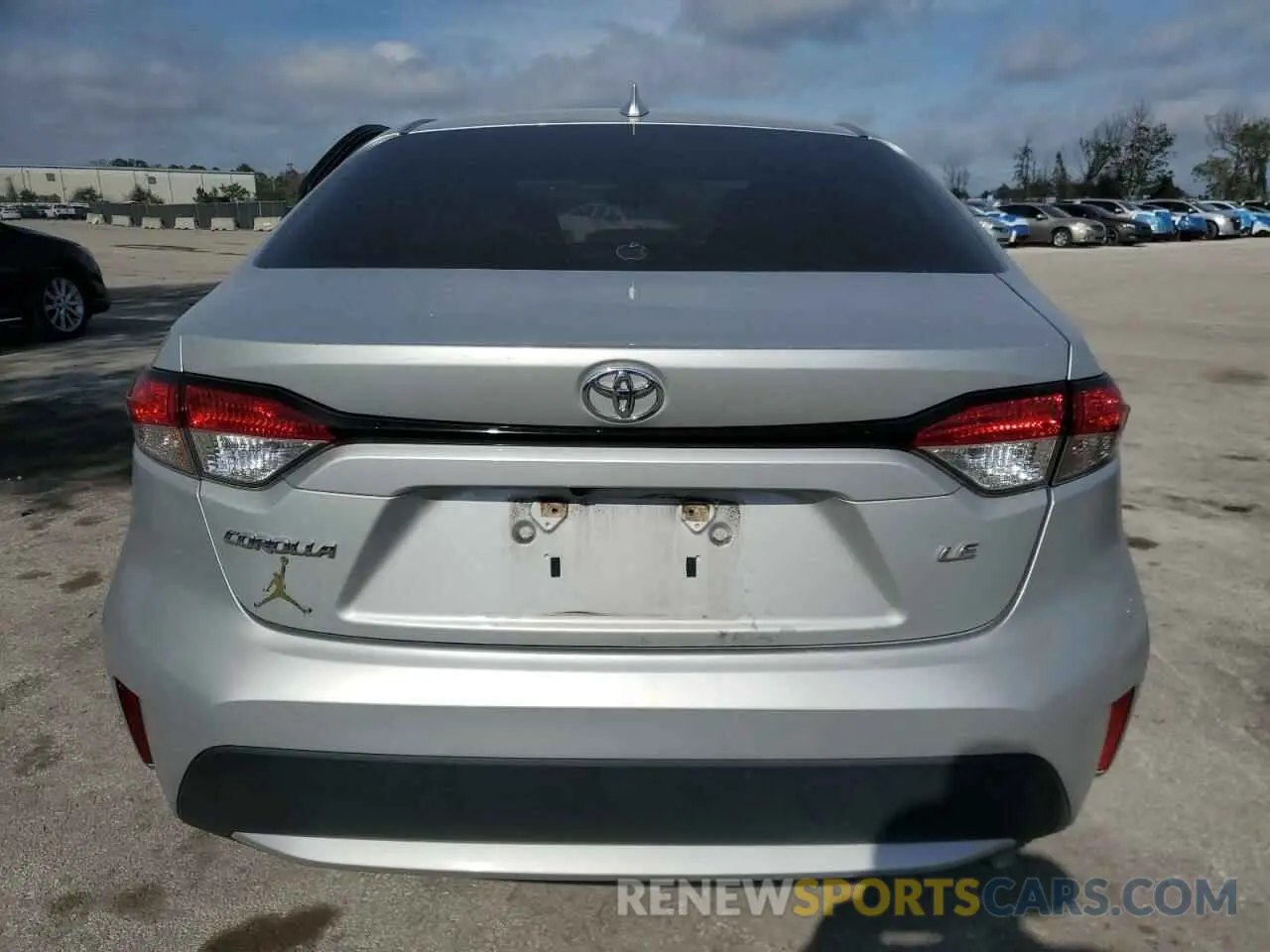 6 Photograph of a damaged car 5YFEPMAE8MP231565 TOYOTA COROLLA 2021