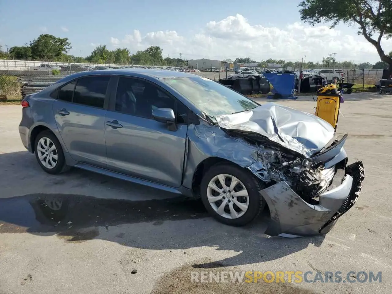 4 Photograph of a damaged car 5YFEPMAE8MP236376 TOYOTA COROLLA 2021