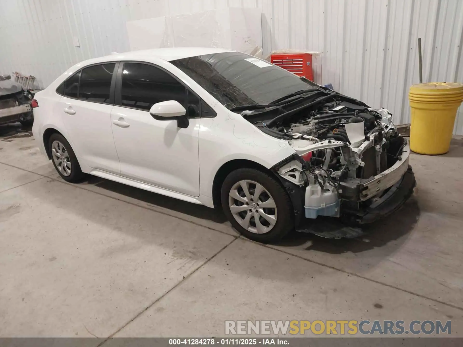 1 Photograph of a damaged car 5YFEPMAE8MP251458 TOYOTA COROLLA 2021