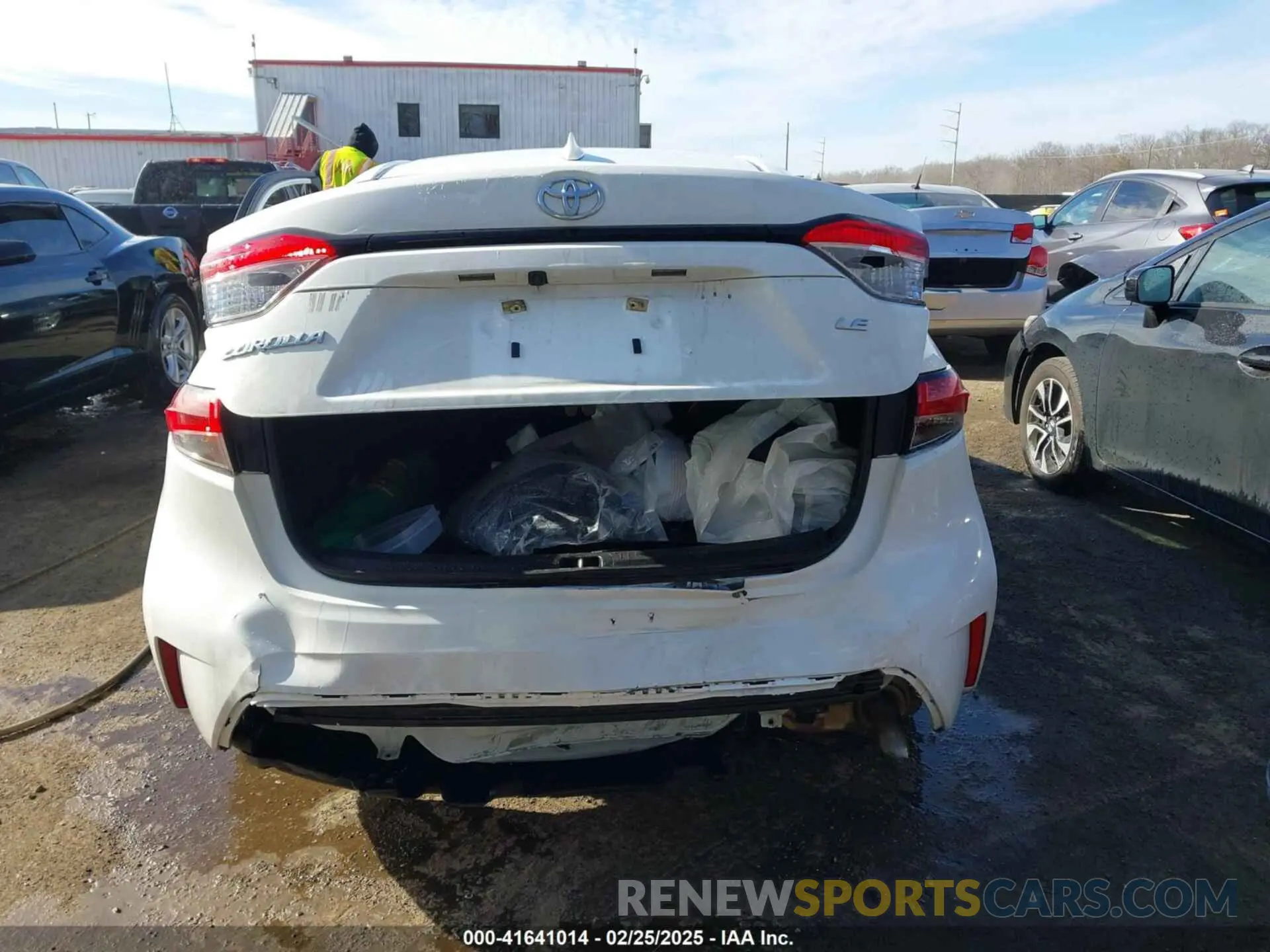 16 Photograph of a damaged car 5YFEPMAE8MP266980 TOYOTA COROLLA 2021
