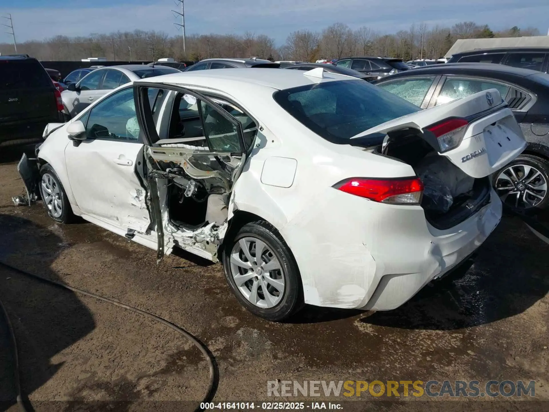 3 Photograph of a damaged car 5YFEPMAE8MP266980 TOYOTA COROLLA 2021