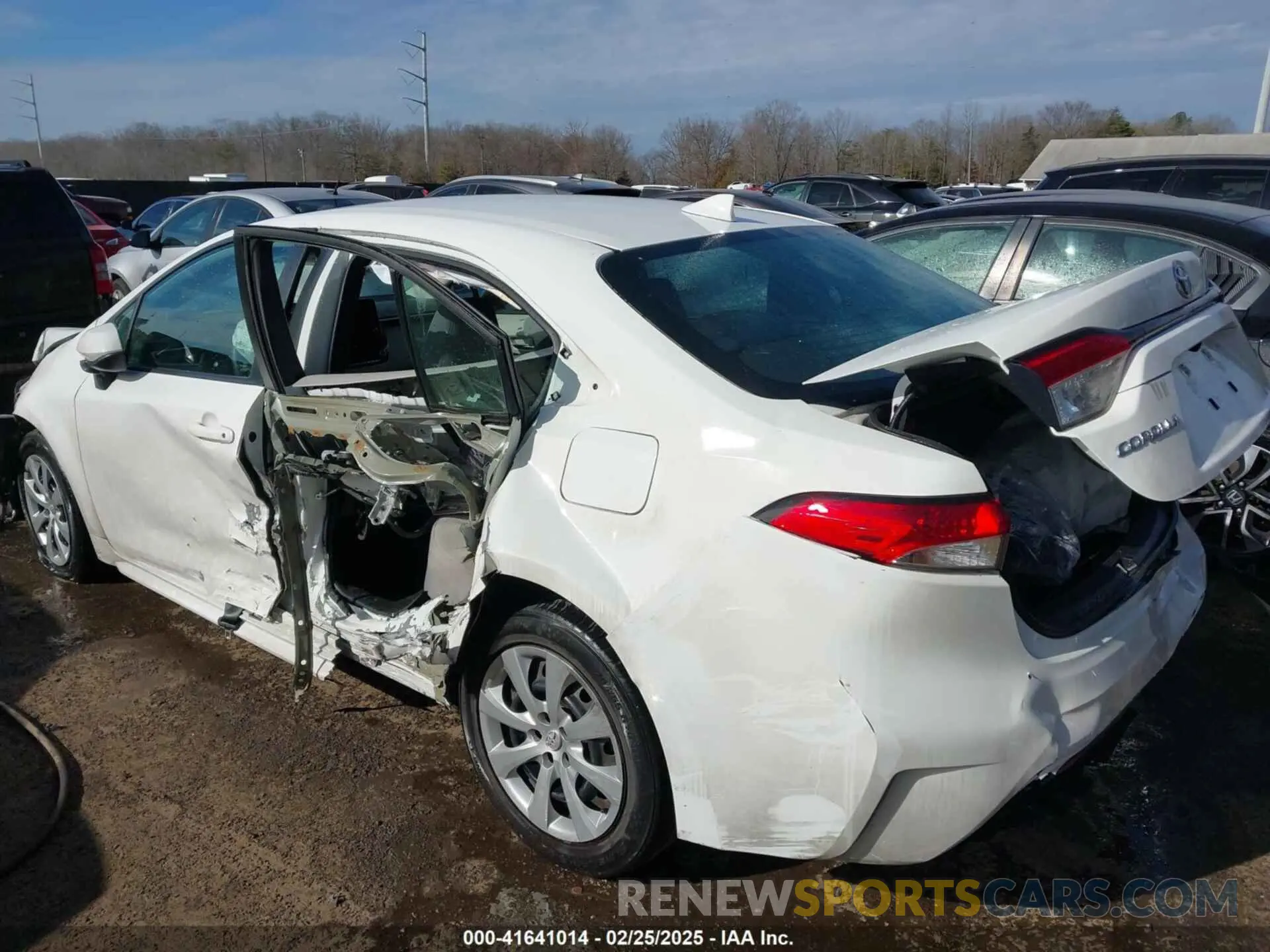 6 Photograph of a damaged car 5YFEPMAE8MP266980 TOYOTA COROLLA 2021