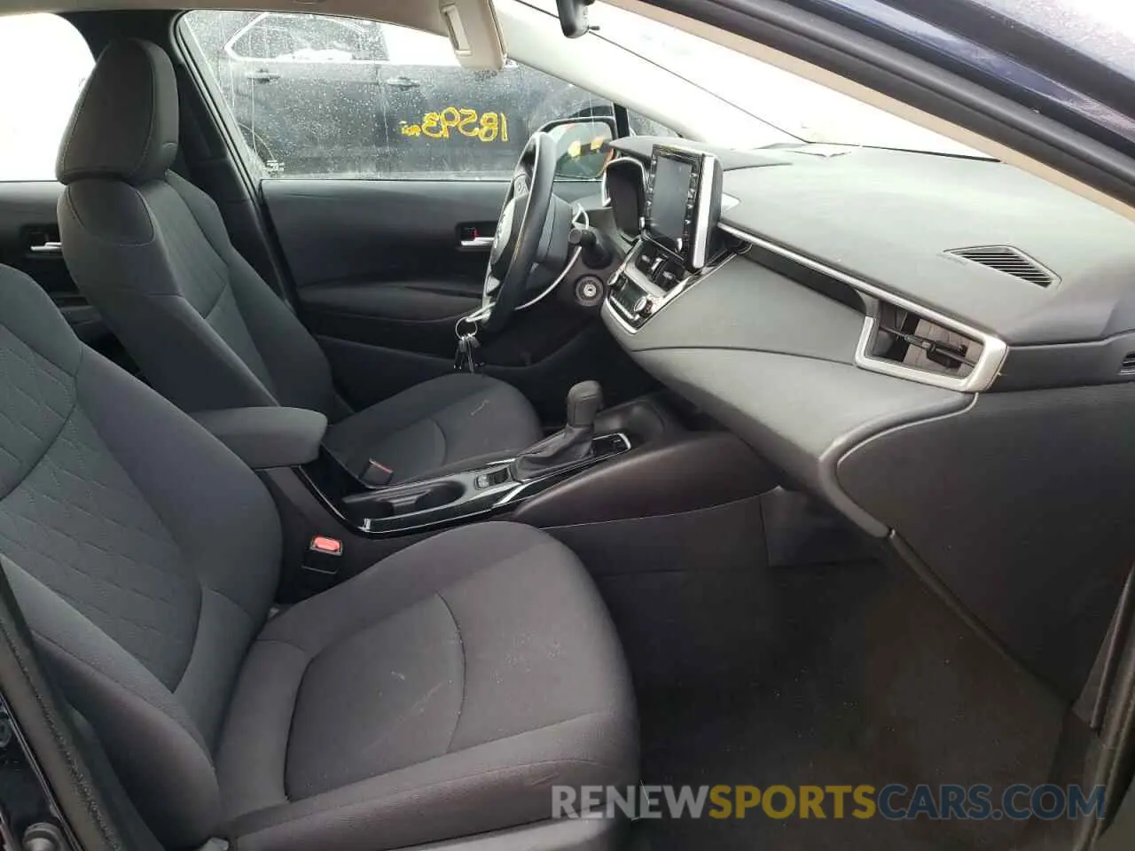 5 Photograph of a damaged car 5YFEPMAE9MP176821 TOYOTA COROLLA 2021