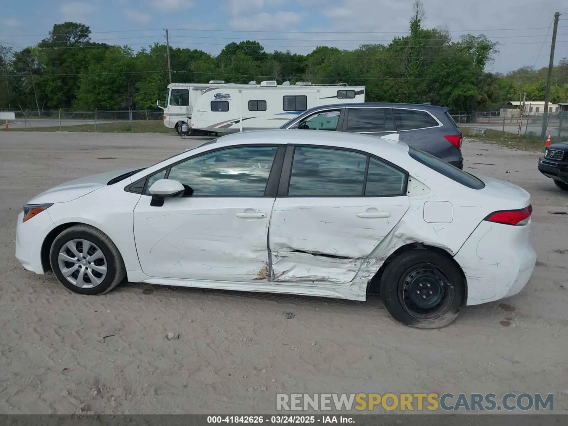 6 Photograph of a damaged car 5YFEPMAE9MP199970 TOYOTA COROLLA 2021