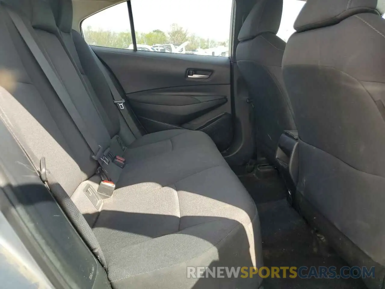 10 Photograph of a damaged car 5YFEPMAE9MP203094 TOYOTA COROLLA 2021