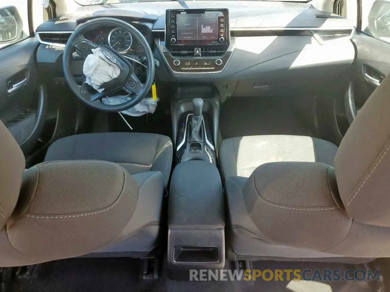 8 Photograph of a damaged car 5YFEPMAE9MP203600 TOYOTA COROLLA 2021