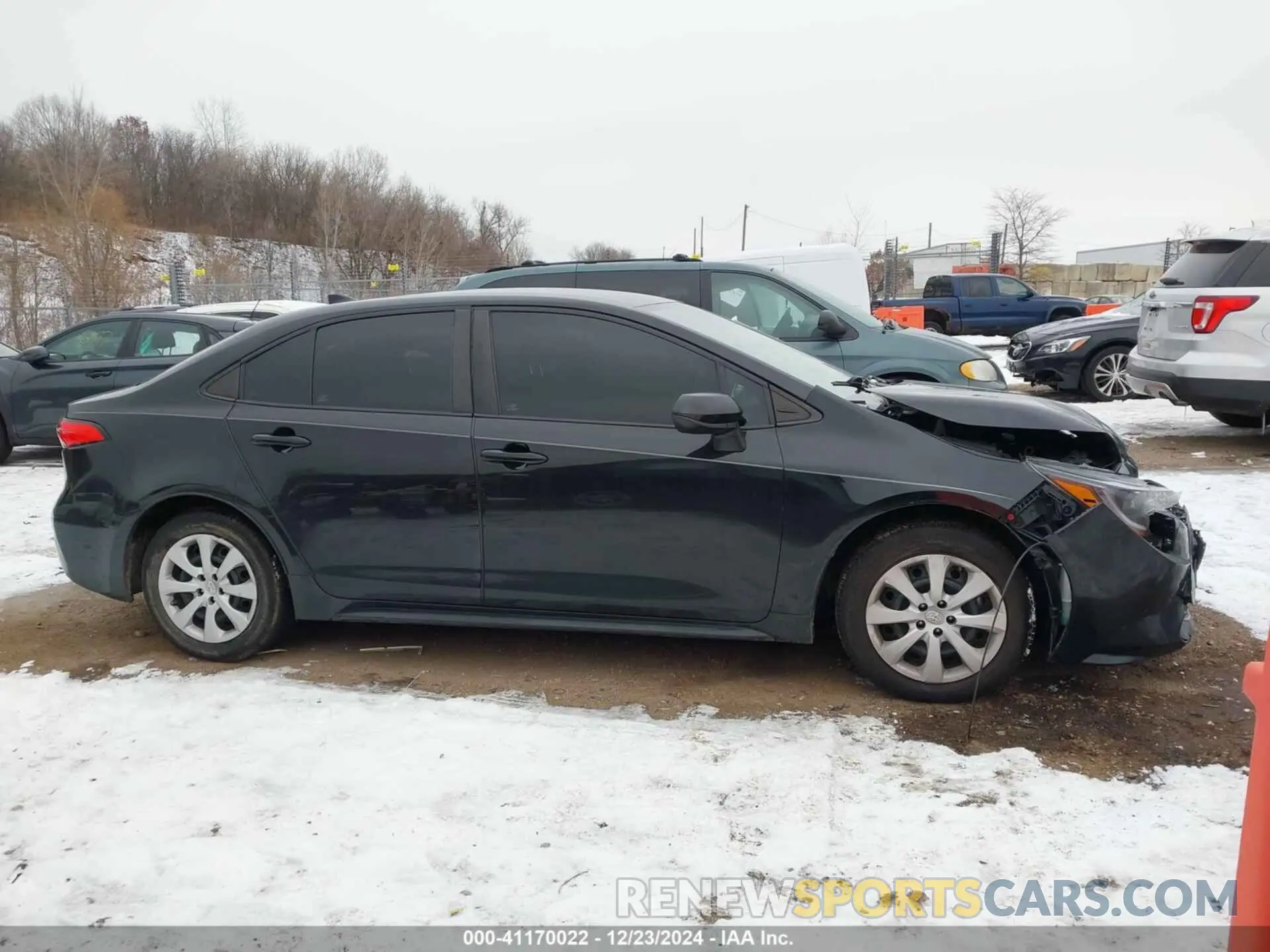 13 Photograph of a damaged car 5YFEPMAE9MP209316 TOYOTA COROLLA 2021