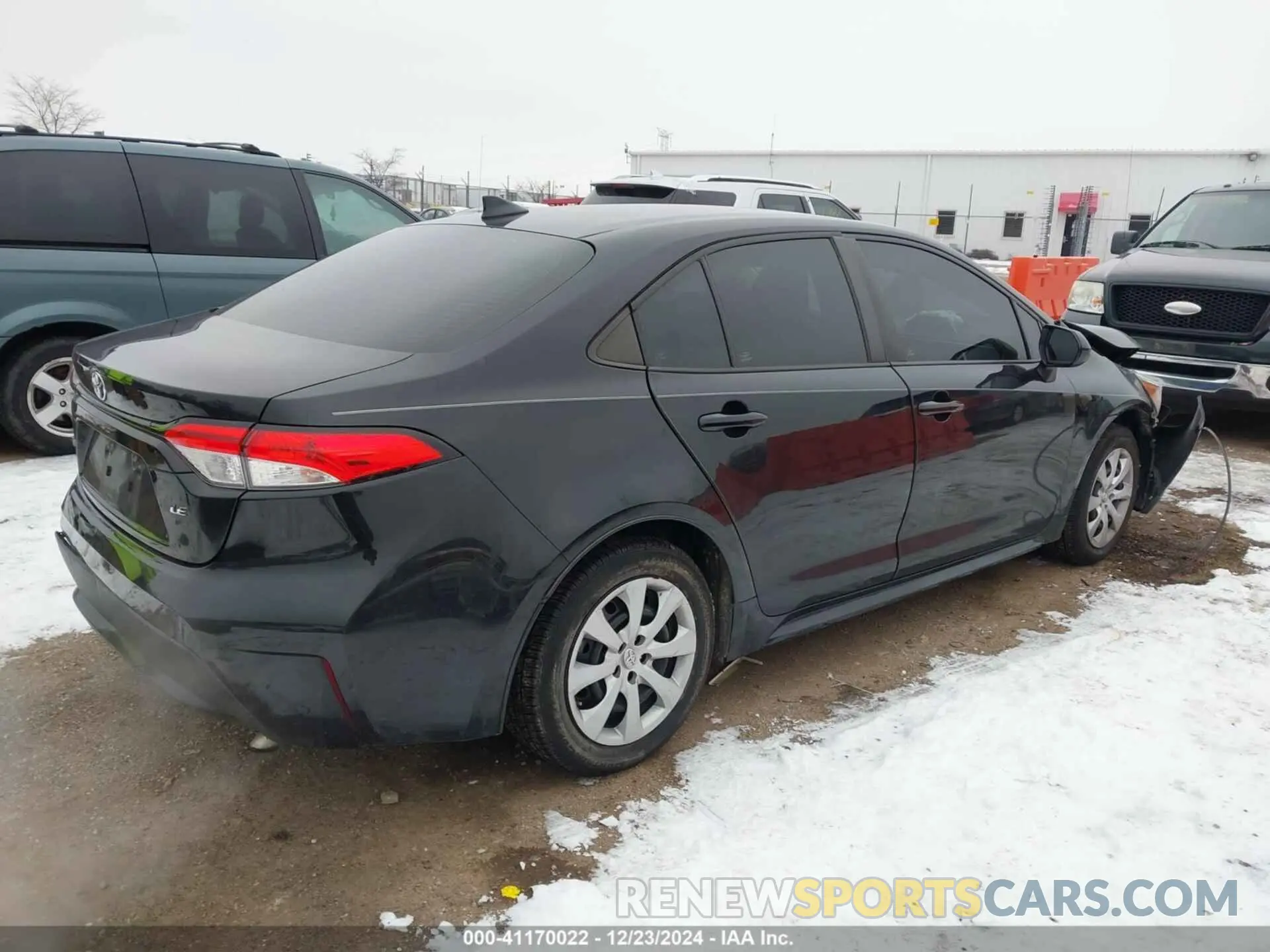 4 Photograph of a damaged car 5YFEPMAE9MP209316 TOYOTA COROLLA 2021