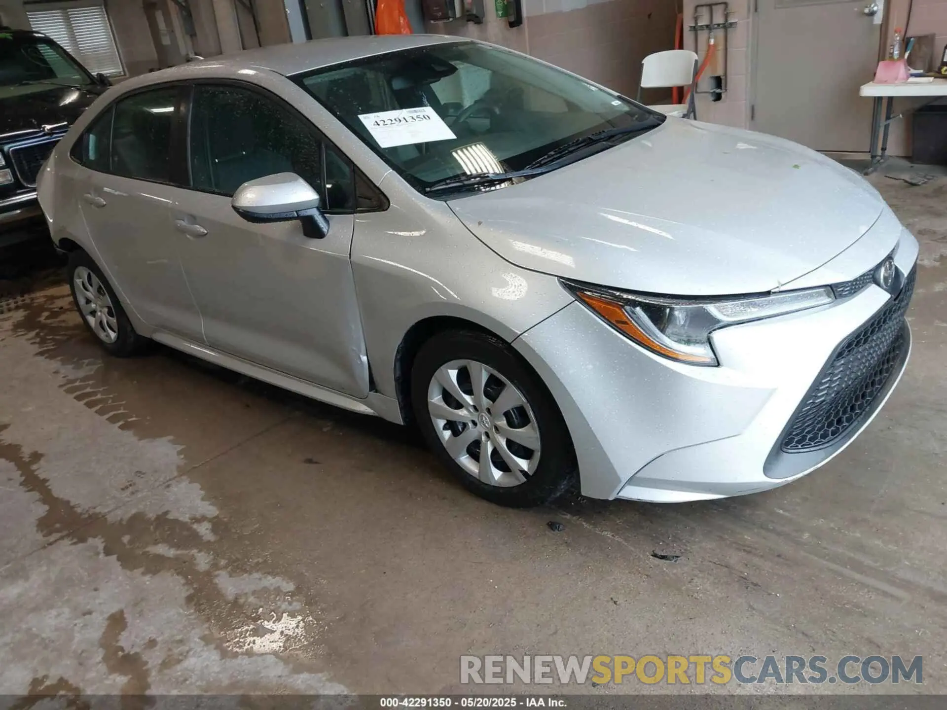 1 Photograph of a damaged car 5YFEPMAE9MP229825 TOYOTA COROLLA 2021