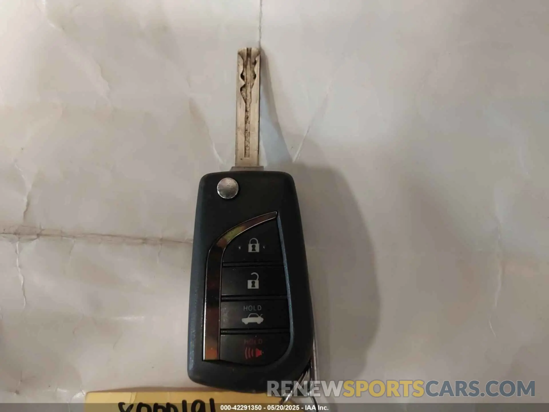 11 Photograph of a damaged car 5YFEPMAE9MP229825 TOYOTA COROLLA 2021