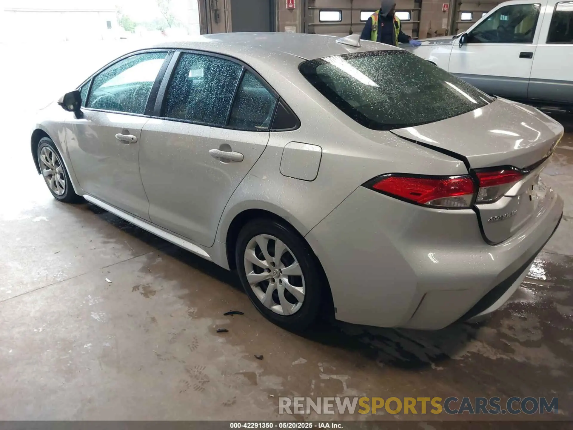 3 Photograph of a damaged car 5YFEPMAE9MP229825 TOYOTA COROLLA 2021