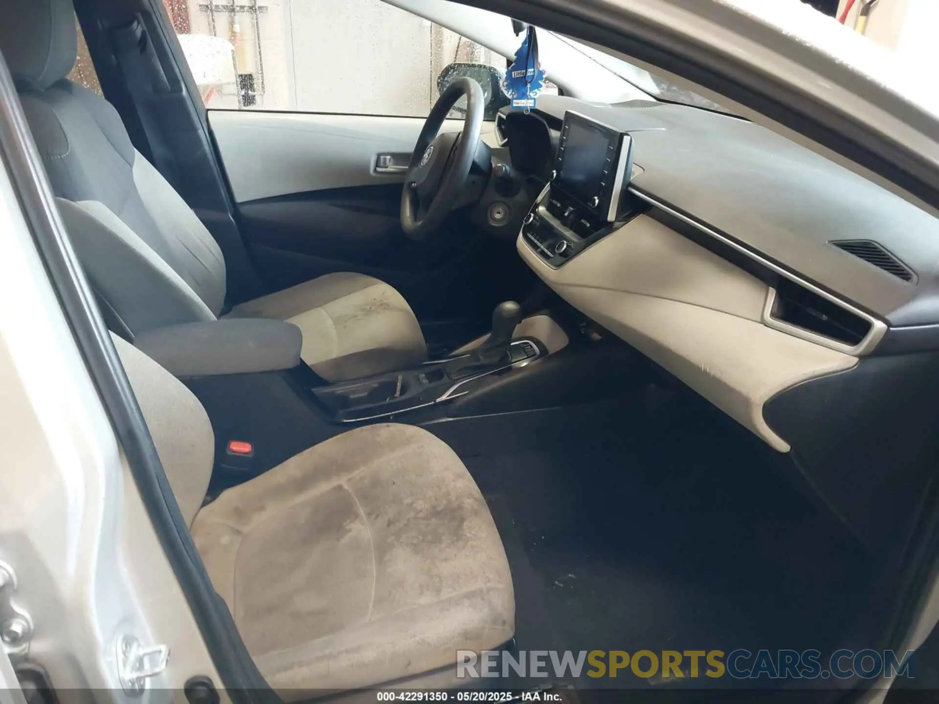 5 Photograph of a damaged car 5YFEPMAE9MP229825 TOYOTA COROLLA 2021