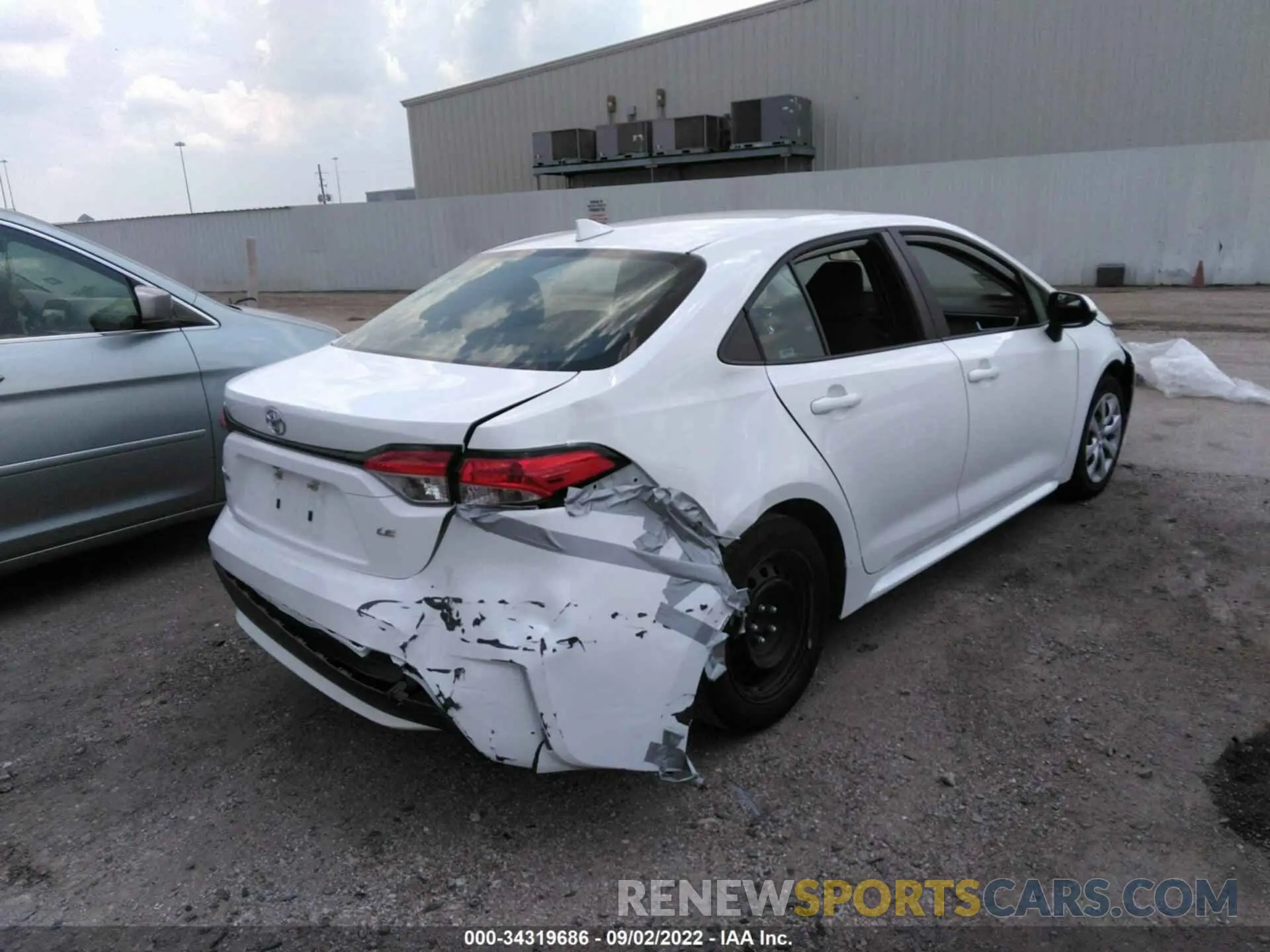 4 Photograph of a damaged car 5YFEPMAE9MP233292 TOYOTA COROLLA 2021