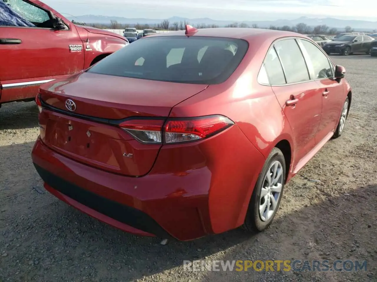 4 Photograph of a damaged car 5YFEPMAE9MP266034 TOYOTA COROLLA 2021