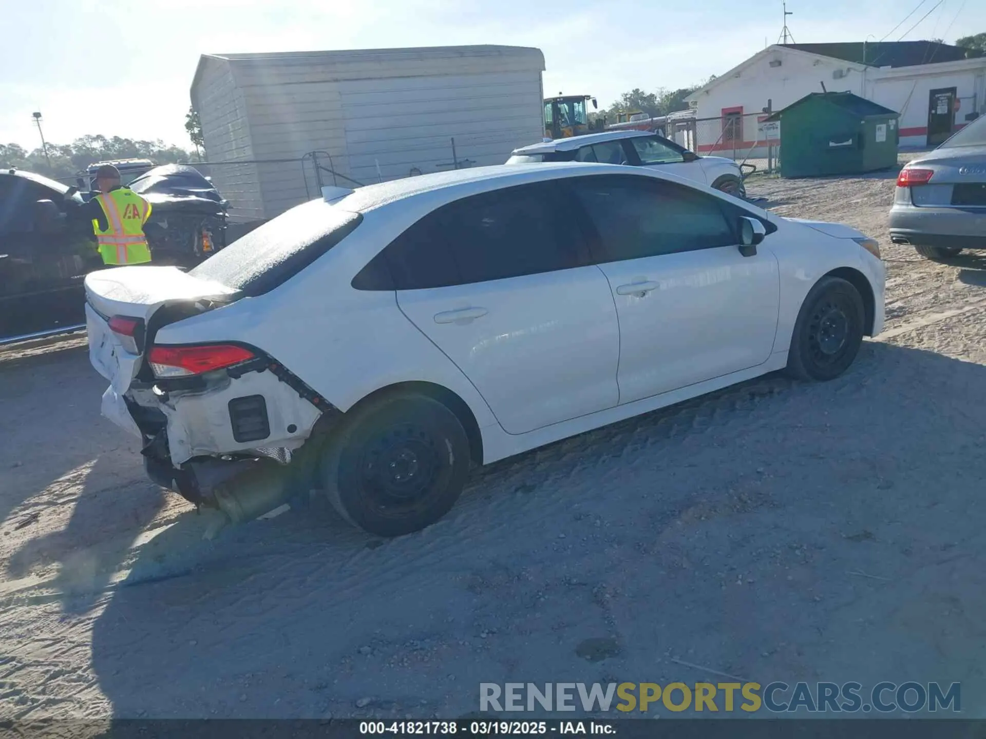 4 Photograph of a damaged car 5YFEPMAE9MP269273 TOYOTA COROLLA 2021