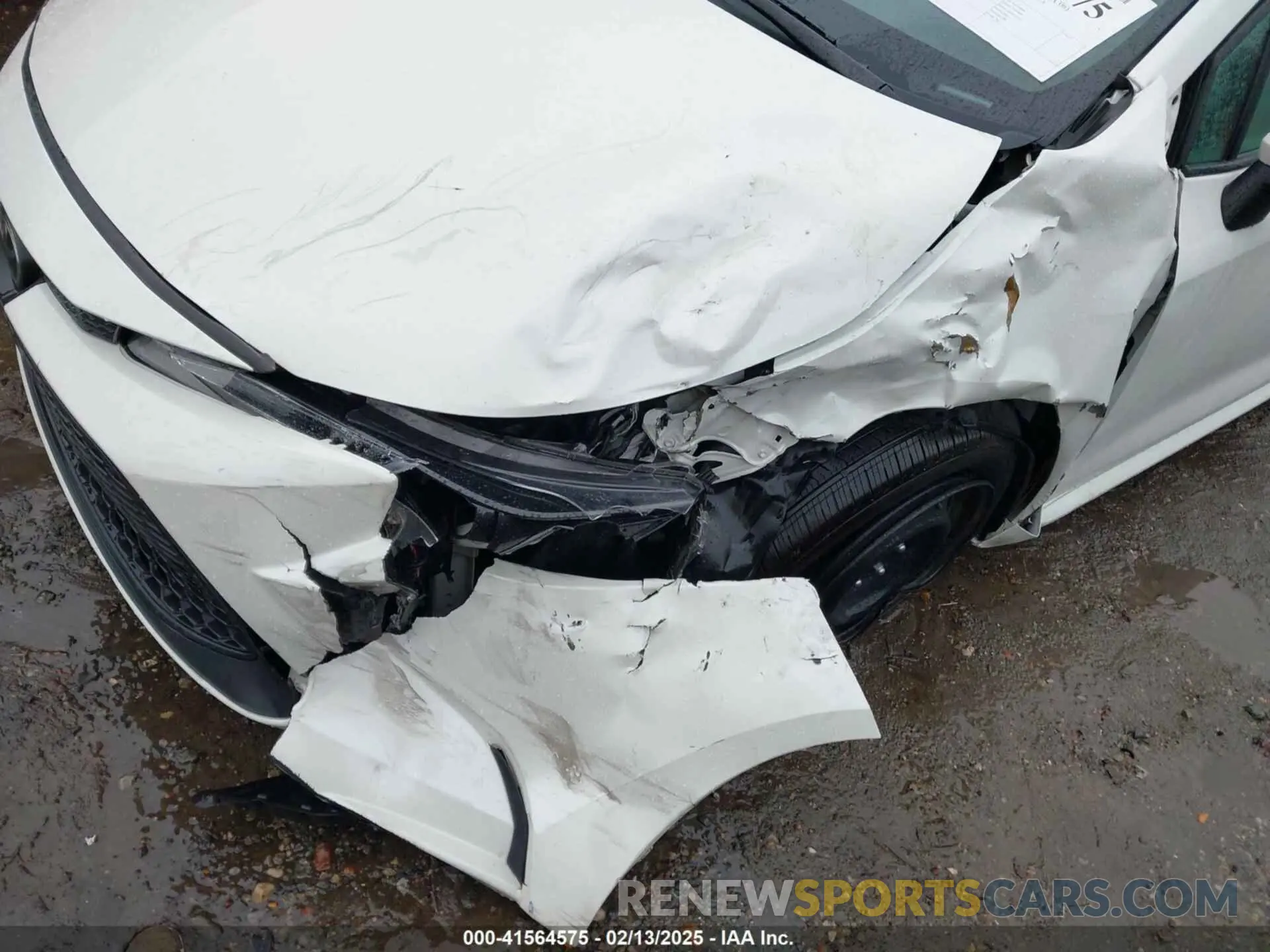 6 Photograph of a damaged car 5YFEPMAE9MP270195 TOYOTA COROLLA 2021