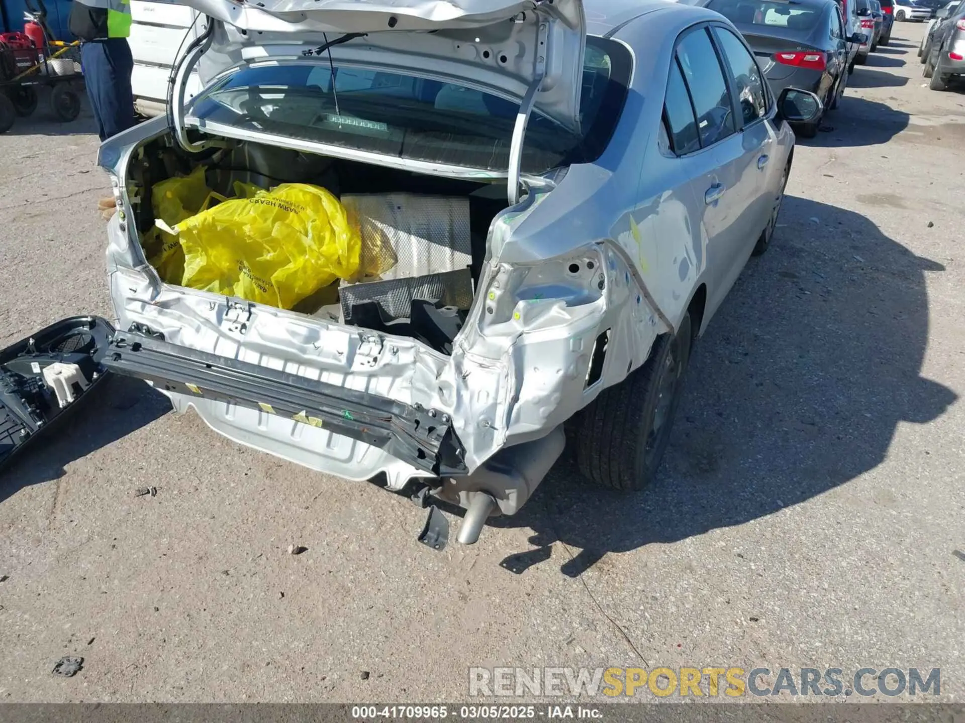 4 Фотография поврежденного автомобиля 5YFEPMAEXMP158215 TOYOTA COROLLA 2021