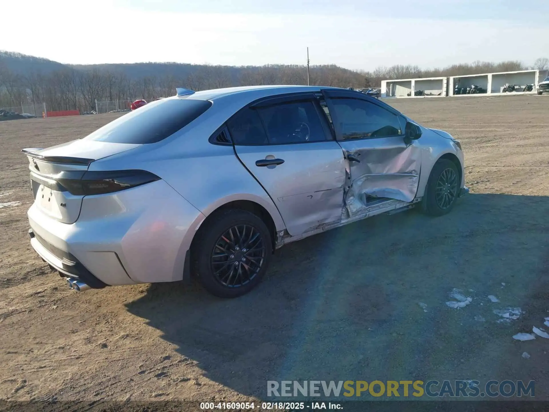 4 Photograph of a damaged car 5YFEPMAEXMP158330 TOYOTA COROLLA 2021