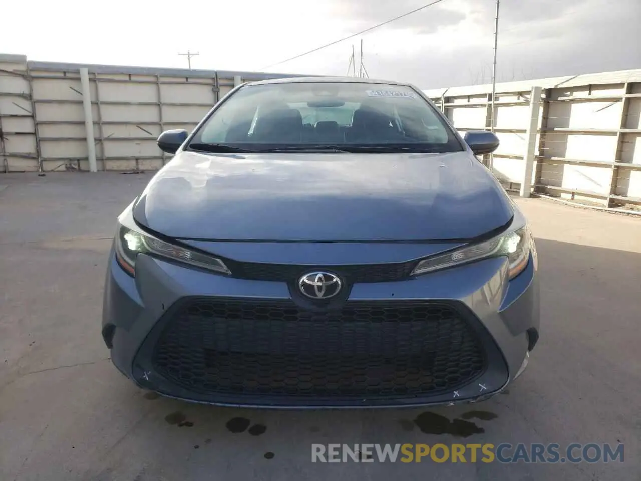 5 Photograph of a damaged car 5YFEPMAEXMP176763 TOYOTA COROLLA 2021