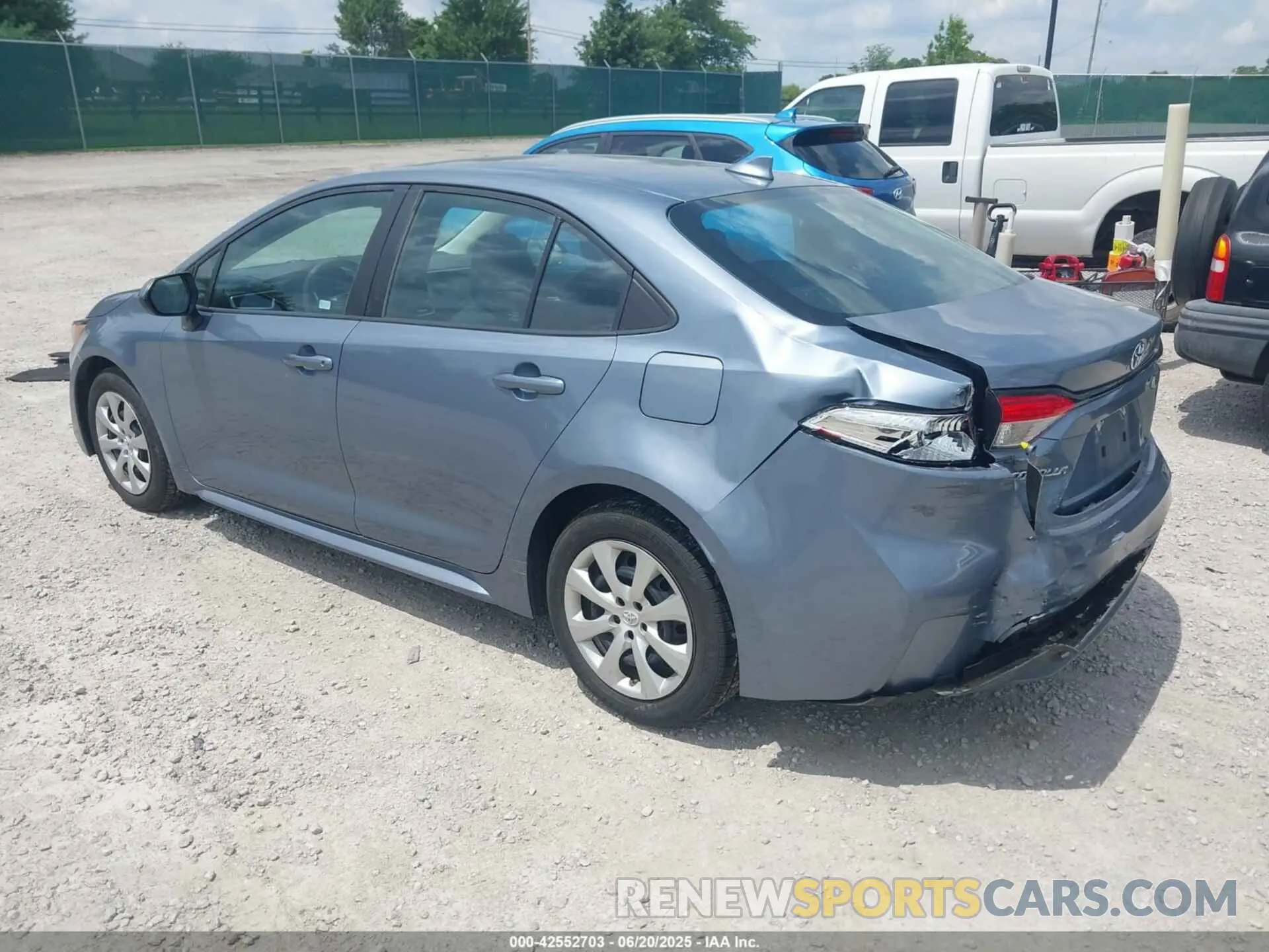 3 Фотография поврежденного автомобиля 5YFEPMAEXMP180277 TOYOTA COROLLA 2021