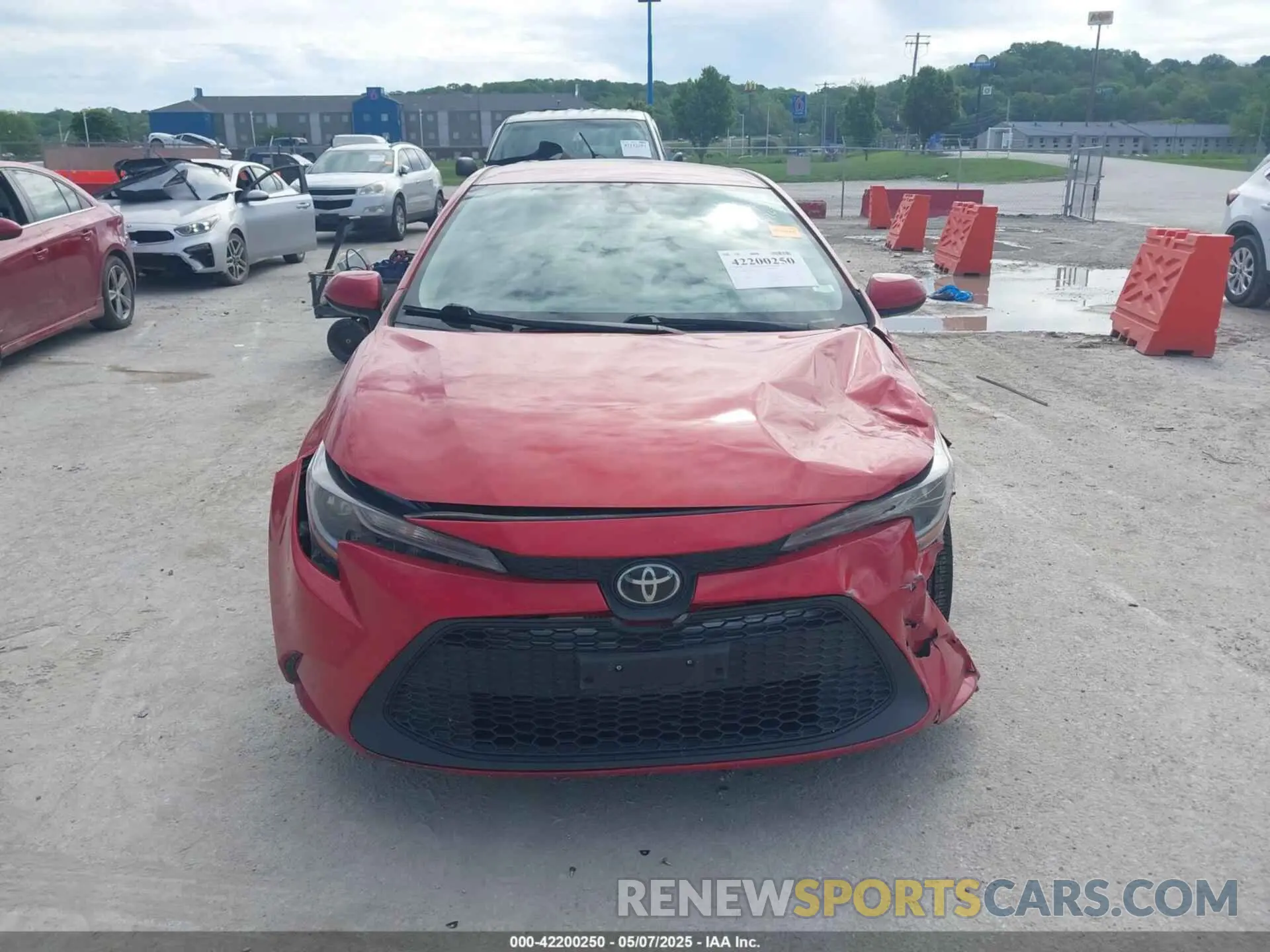 12 Фотография поврежденного автомобиля 5YFEPMAEXMP180425 TOYOTA COROLLA 2021