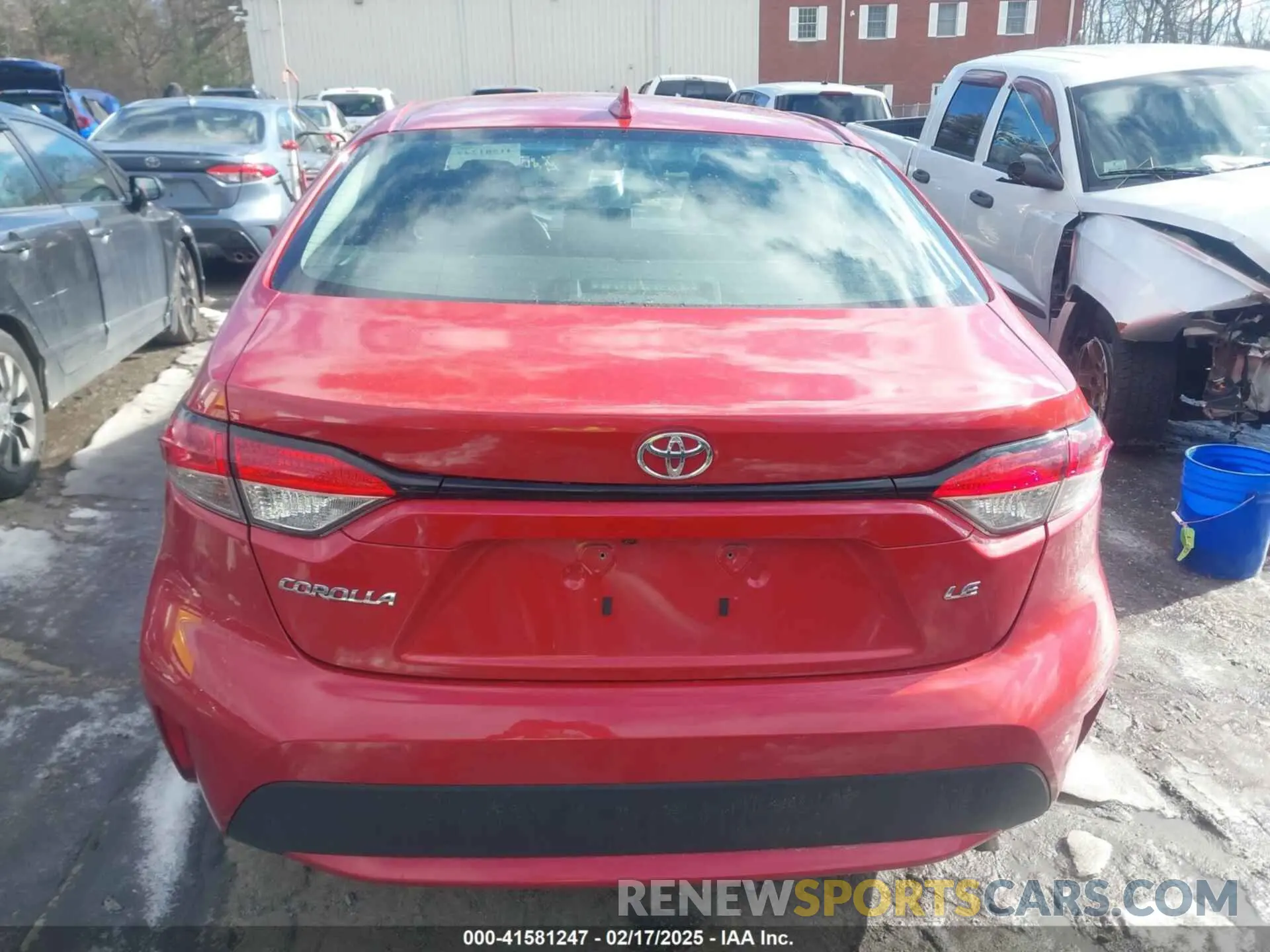 16 Photograph of a damaged car 5YFEPMAEXMP189948 TOYOTA COROLLA 2021