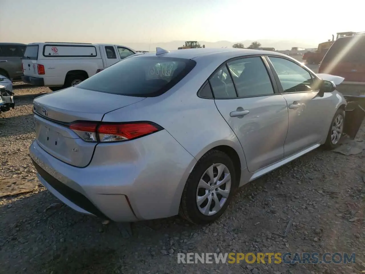4 Фотография поврежденного автомобиля 5YFEPMAEXMP191702 TOYOTA COROLLA 2021
