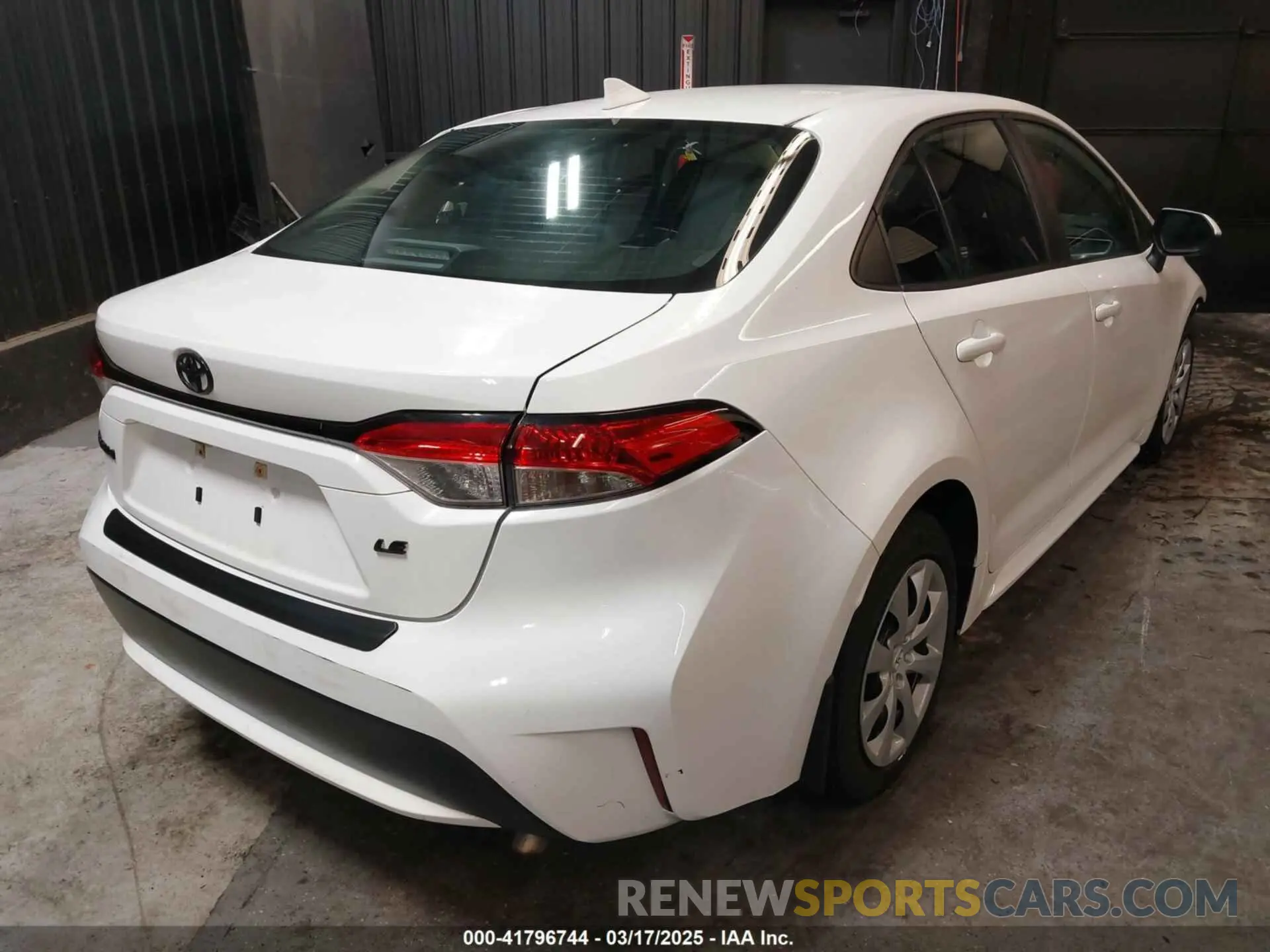 4 Photograph of a damaged car 5YFEPMAEXMP195717 TOYOTA COROLLA 2021