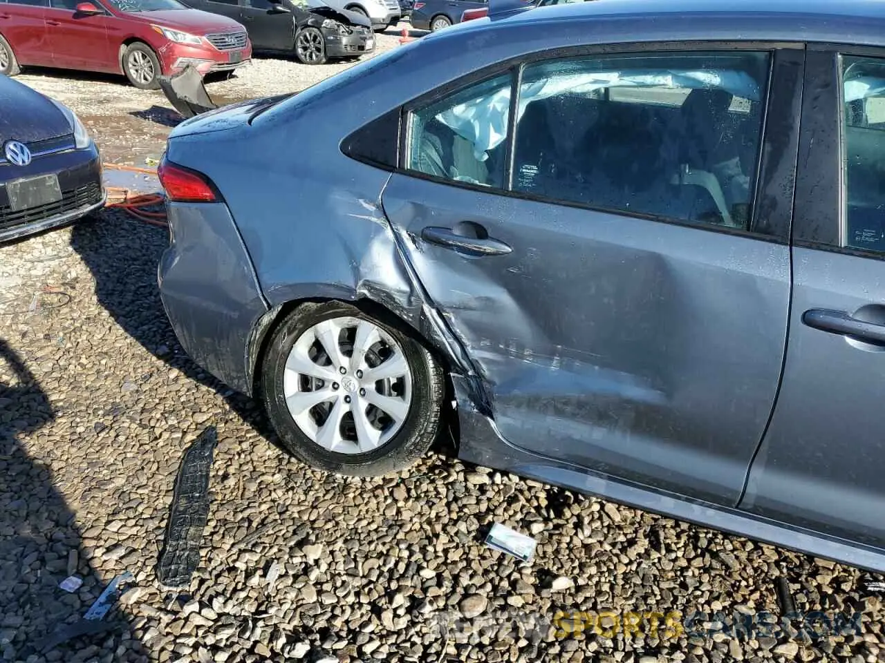 9 Photograph of a damaged car 5YFEPMAEXMP217604 TOYOTA COROLLA 2021