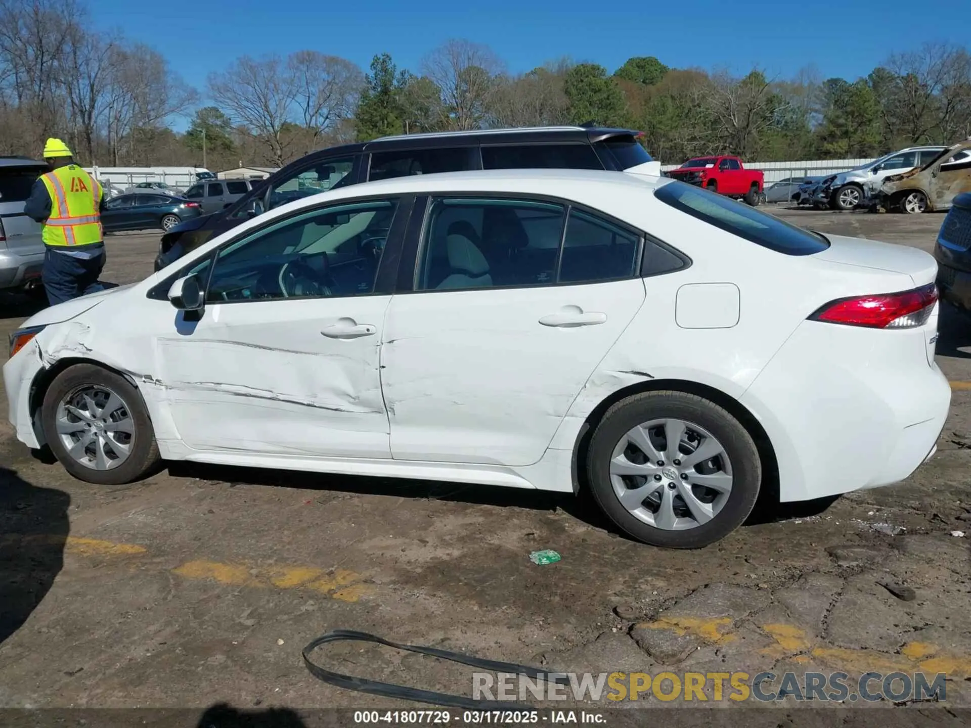 14 Фотография поврежденного автомобиля 5YFEPMAEXMP218008 TOYOTA COROLLA 2021