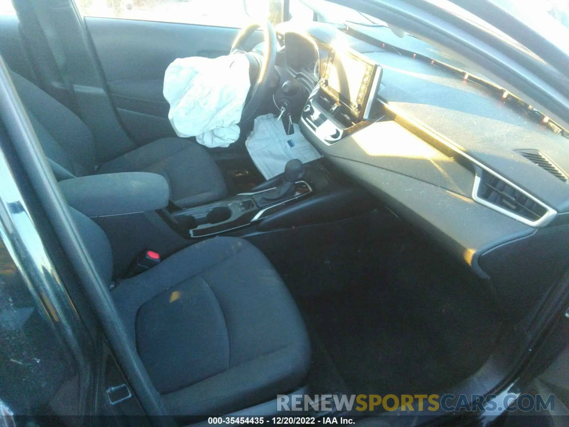 5 Photograph of a damaged car 5YFEPMAEXMP222477 TOYOTA COROLLA 2021