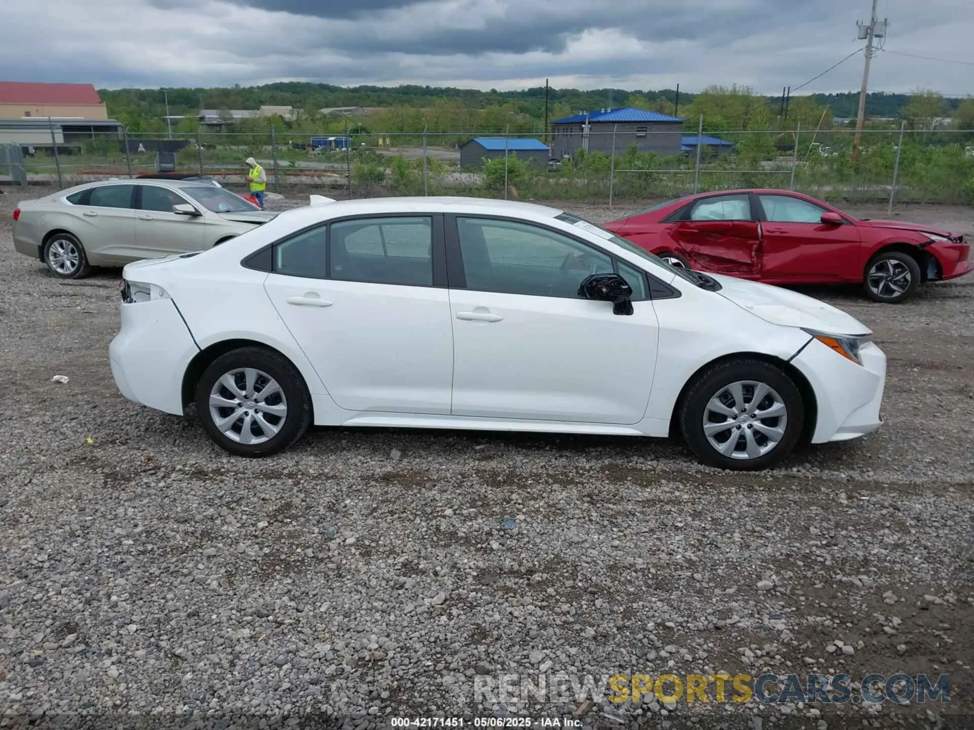 14 Photograph of a damaged car 5YFEPMAEXMP223354 TOYOTA COROLLA 2021
