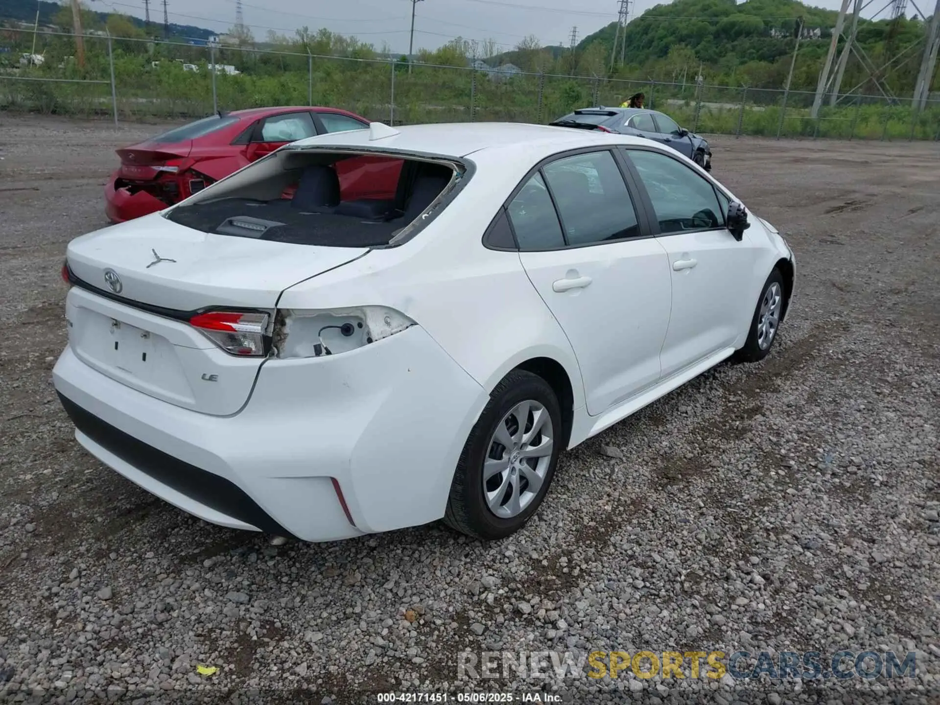 4 Photograph of a damaged car 5YFEPMAEXMP223354 TOYOTA COROLLA 2021