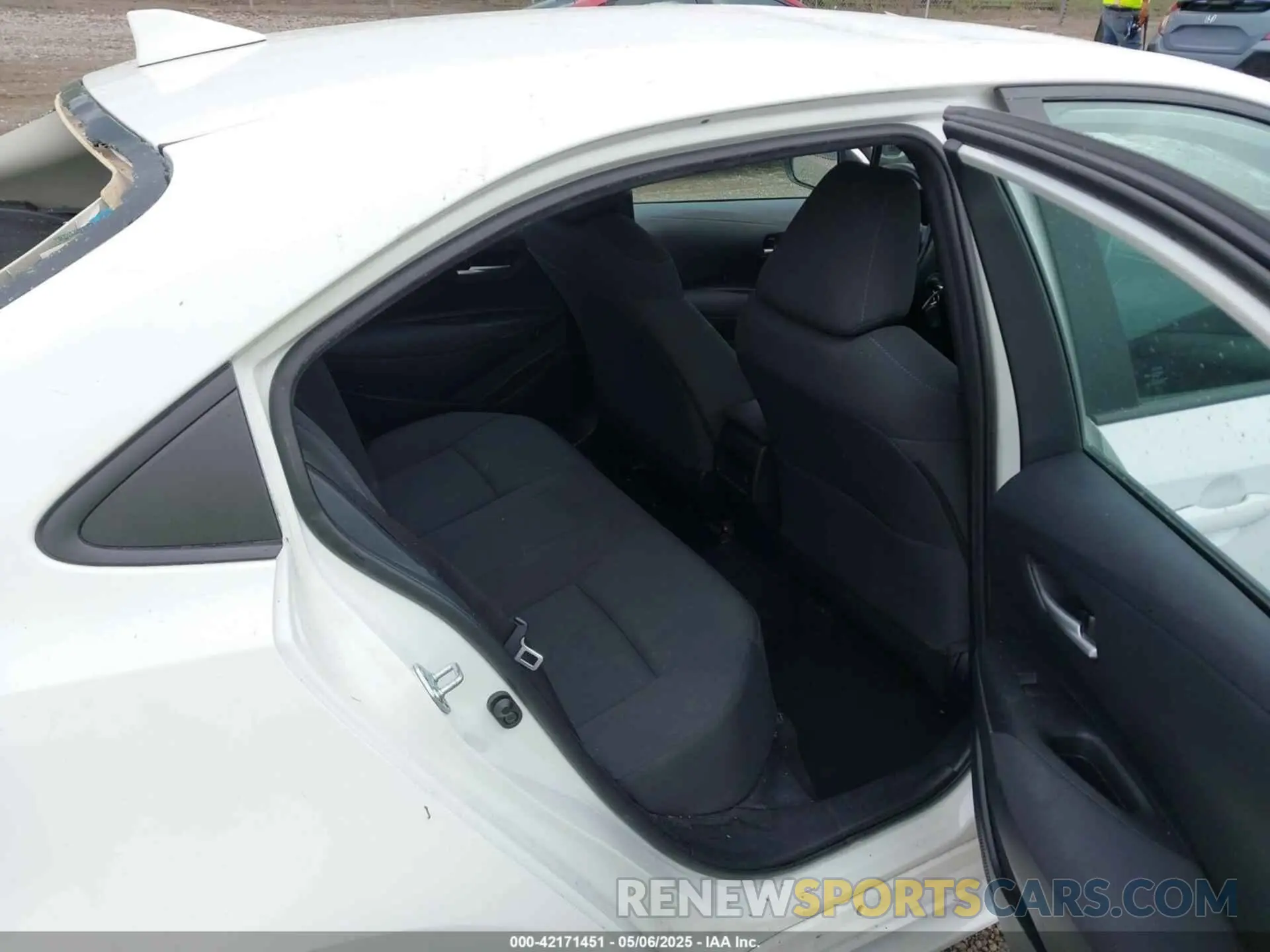 8 Photograph of a damaged car 5YFEPMAEXMP223354 TOYOTA COROLLA 2021