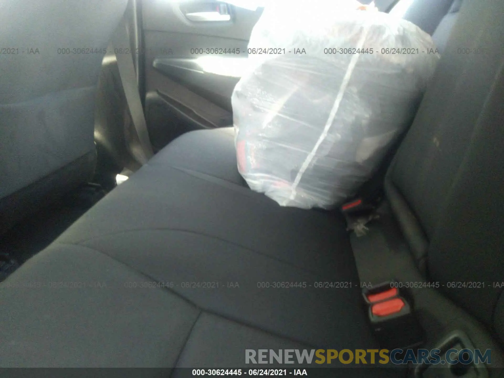 8 Photograph of a damaged car 5YFEPMAEXMP224021 TOYOTA COROLLA 2021
