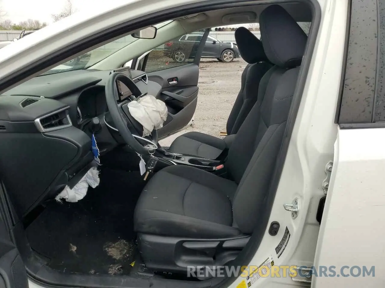7 Photograph of a damaged car 5YFEPMAEXMP230322 TOYOTA COROLLA 2021