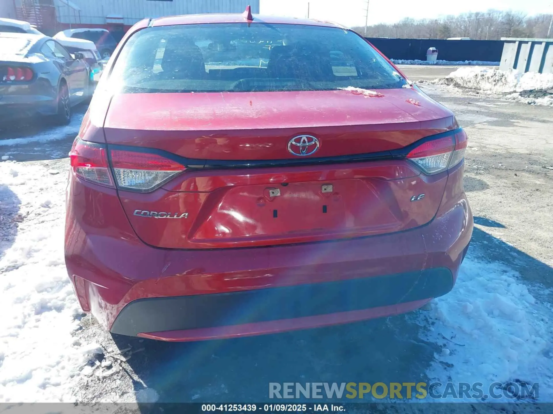 16 Photograph of a damaged car 5YFEPMAEXMP237674 TOYOTA COROLLA 2021