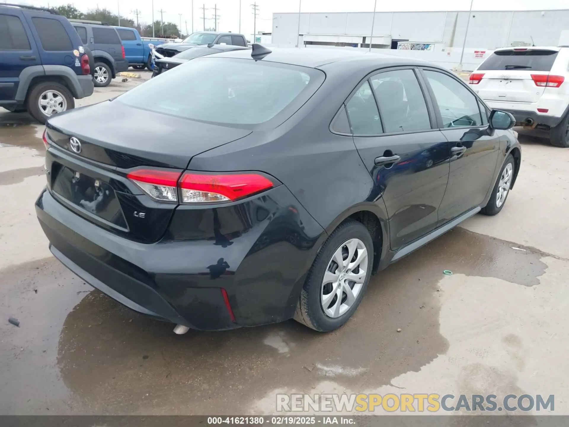 4 Photograph of a damaged car 5YFEPMAEXMP238498 TOYOTA COROLLA 2021