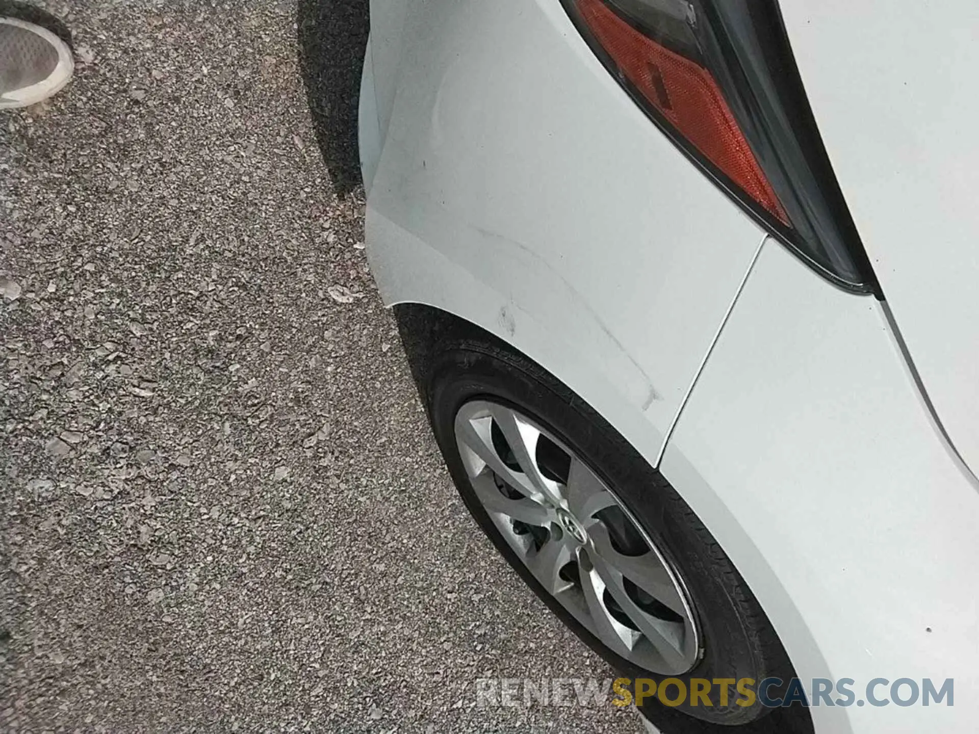 15 Photograph of a damaged car 5YFEPMAEXMP266091 TOYOTA COROLLA 2021