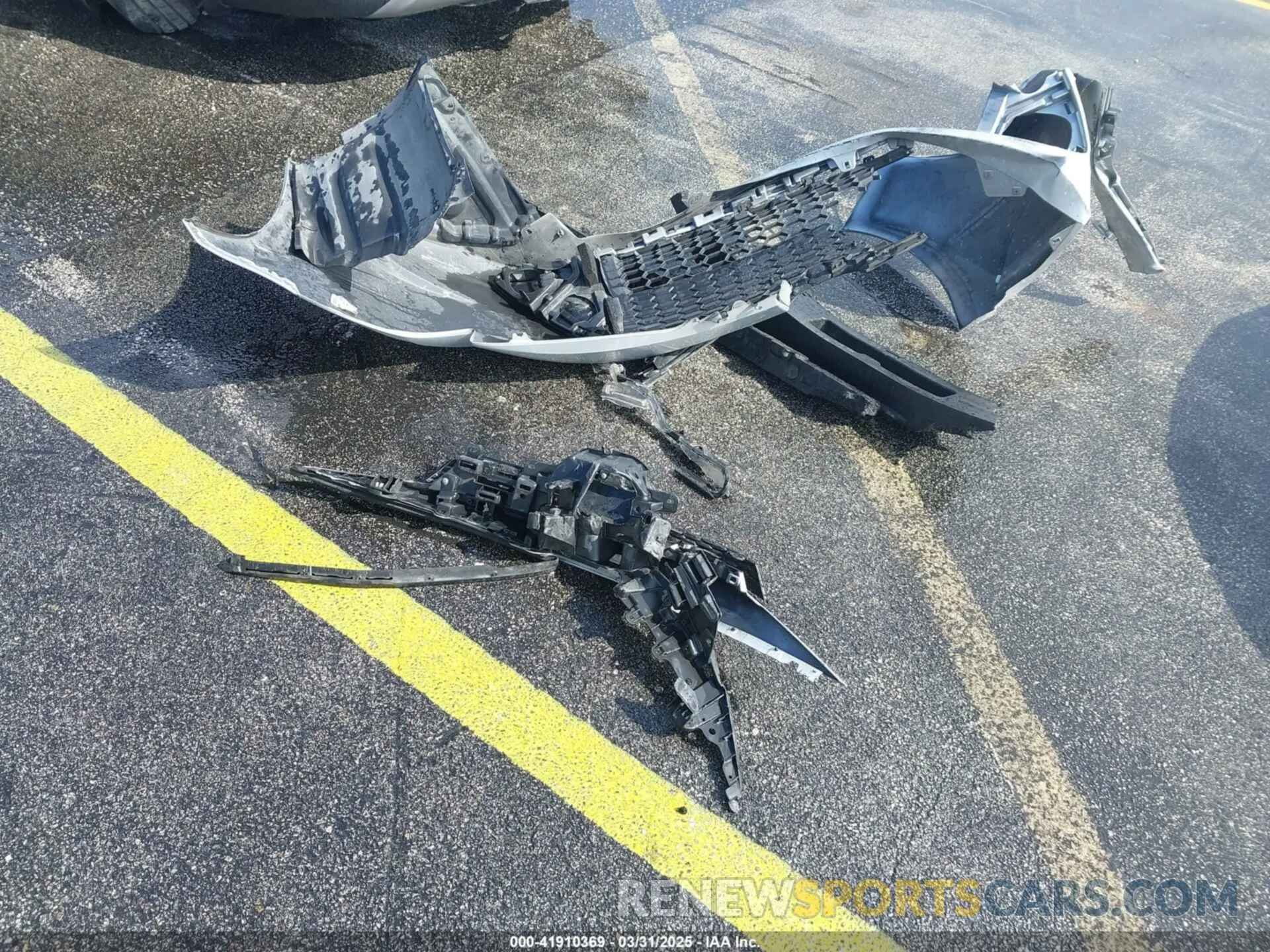 12 Photograph of a damaged car 5YFEPMAEXMP267127 TOYOTA COROLLA 2021