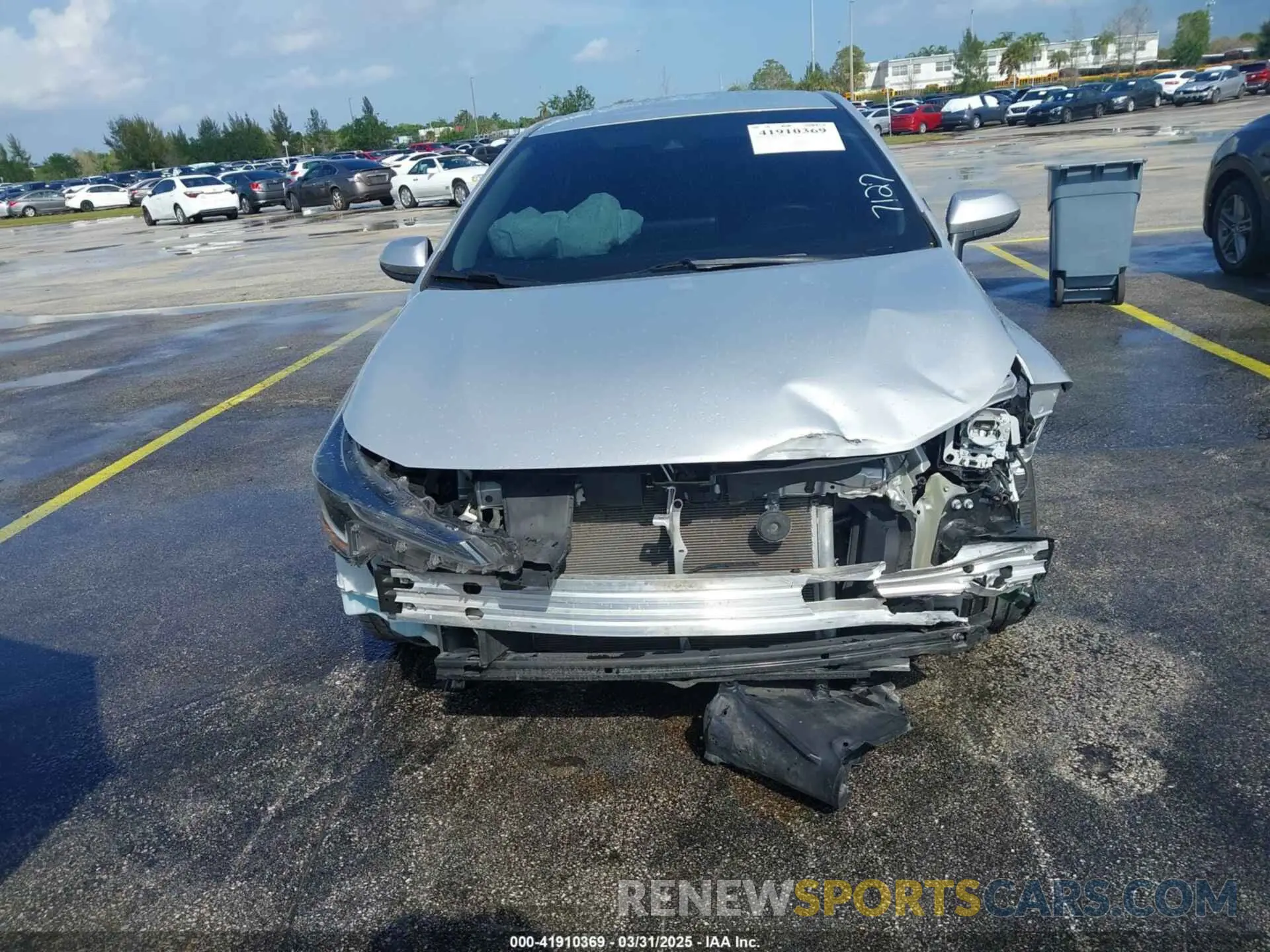 13 Photograph of a damaged car 5YFEPMAEXMP267127 TOYOTA COROLLA 2021