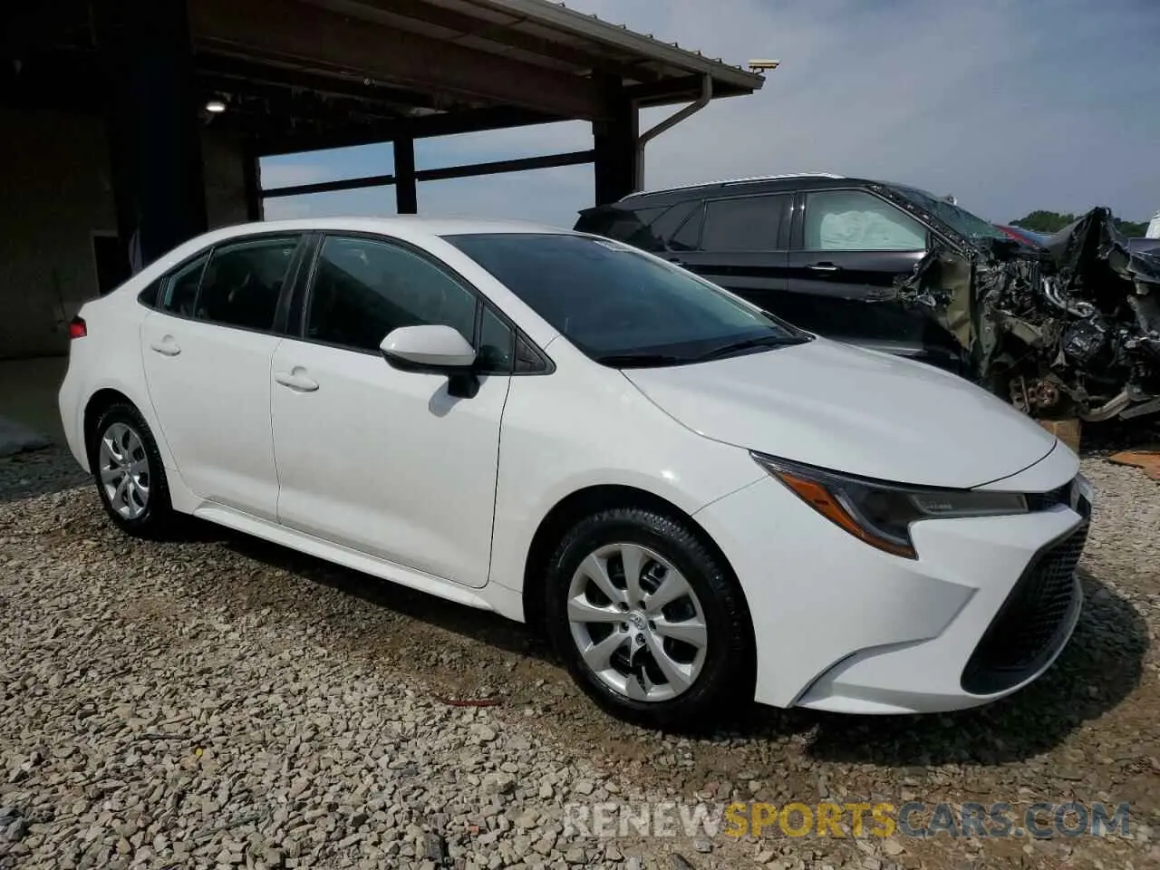 4 Photograph of a damaged car 5YFEPMAEXMP268858 TOYOTA COROLLA 2021