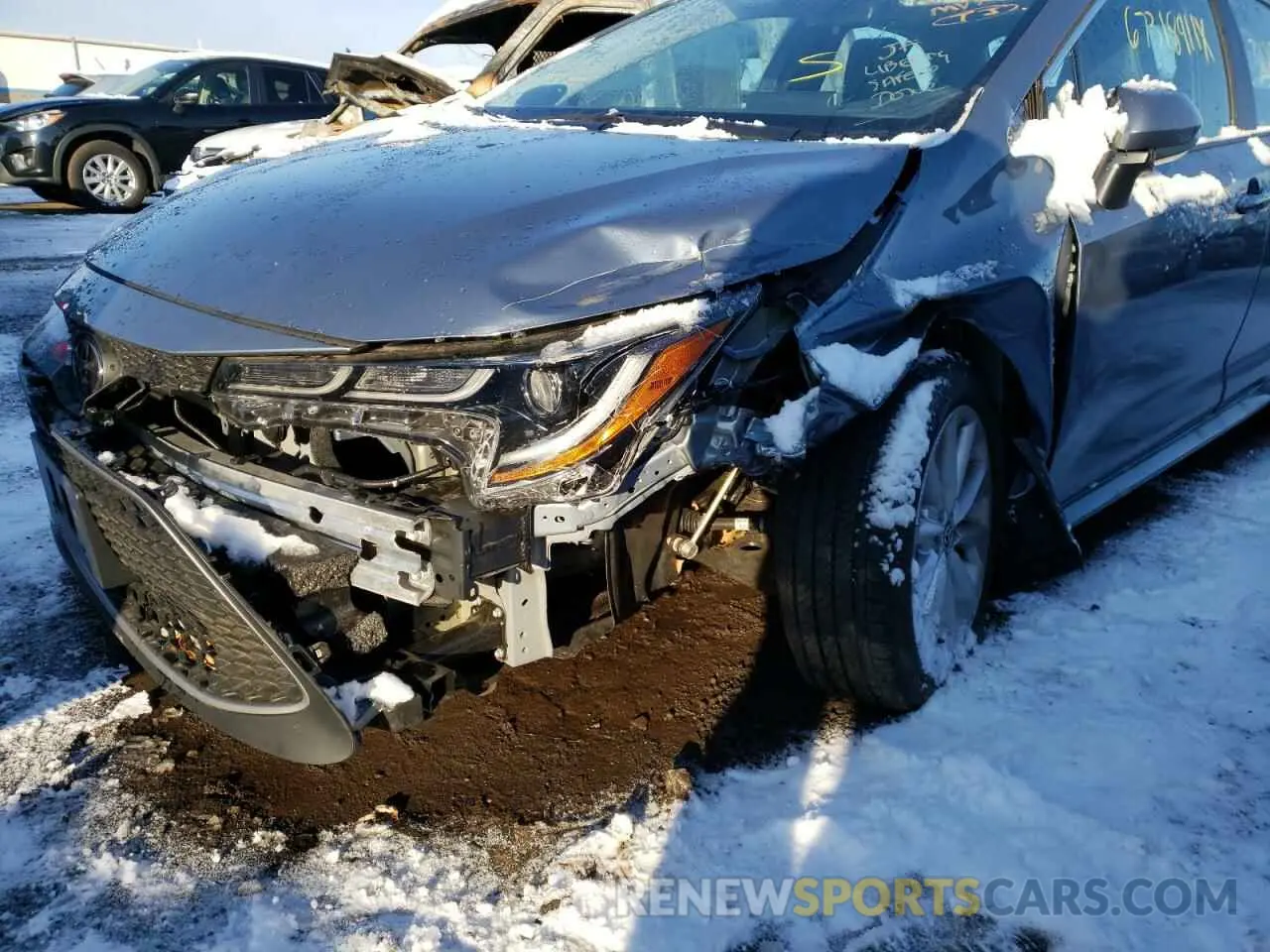 9 Photograph of a damaged car 5YFFPMAE2MP208447 TOYOTA COROLLA 2021