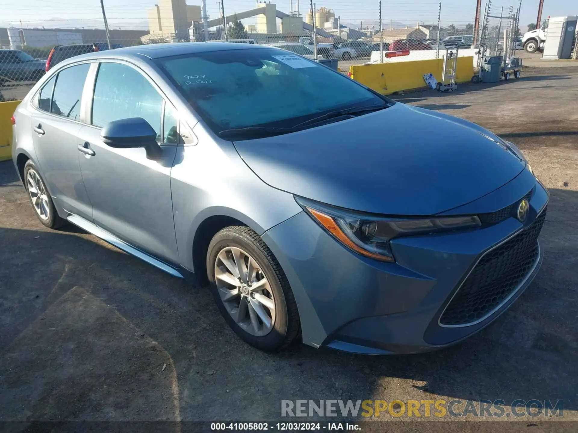 1 Фотография поврежденного автомобиля 5YFFPMAE4MP270061 TOYOTA COROLLA 2021