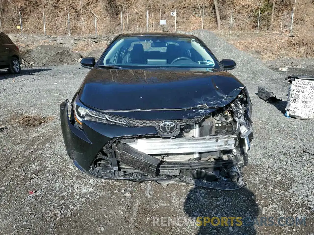 5 Photograph of a damaged car 5YFFPMAE6MP158197 TOYOTA COROLLA 2021