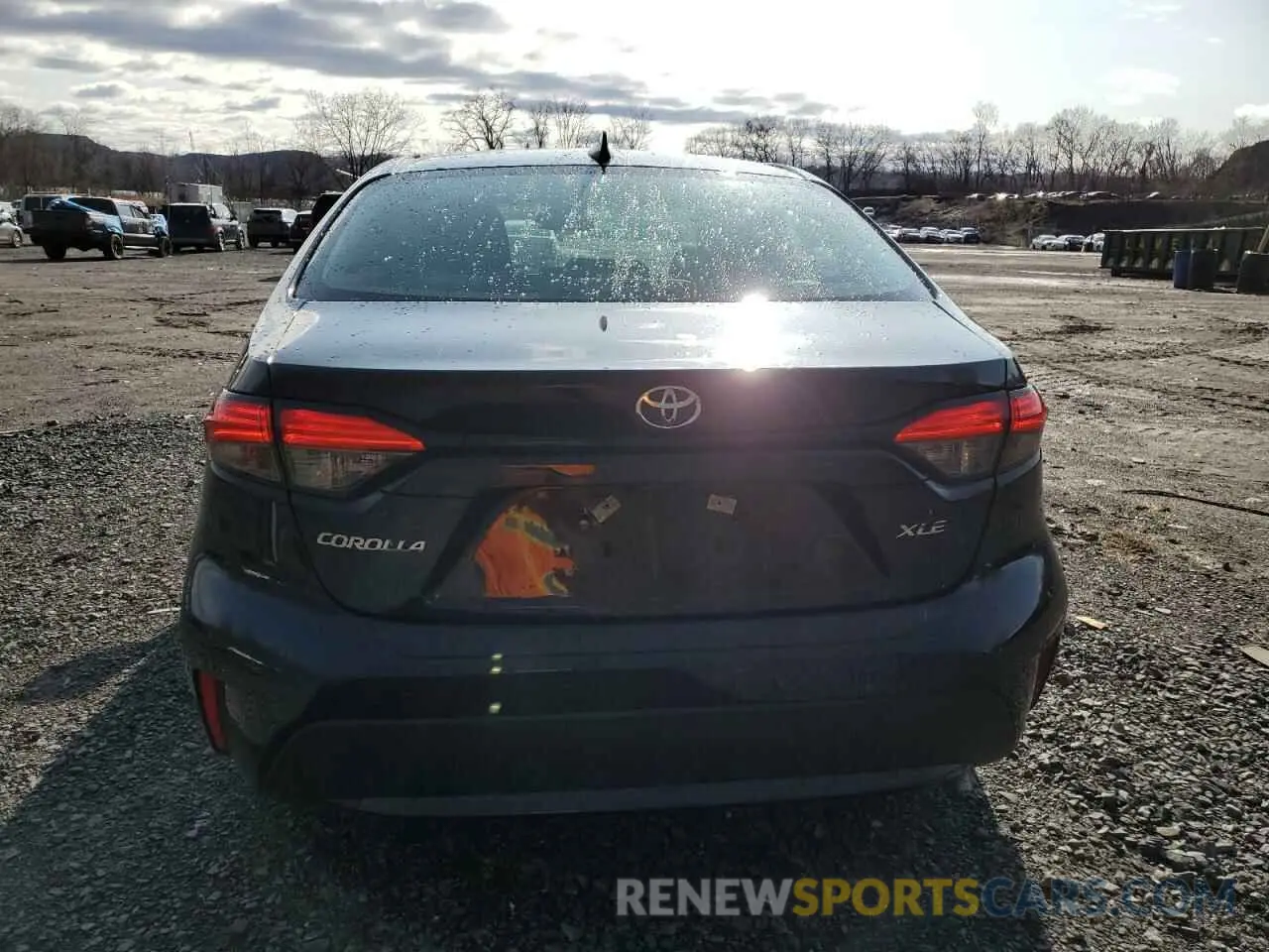 6 Photograph of a damaged car 5YFFPMAE6MP158197 TOYOTA COROLLA 2021