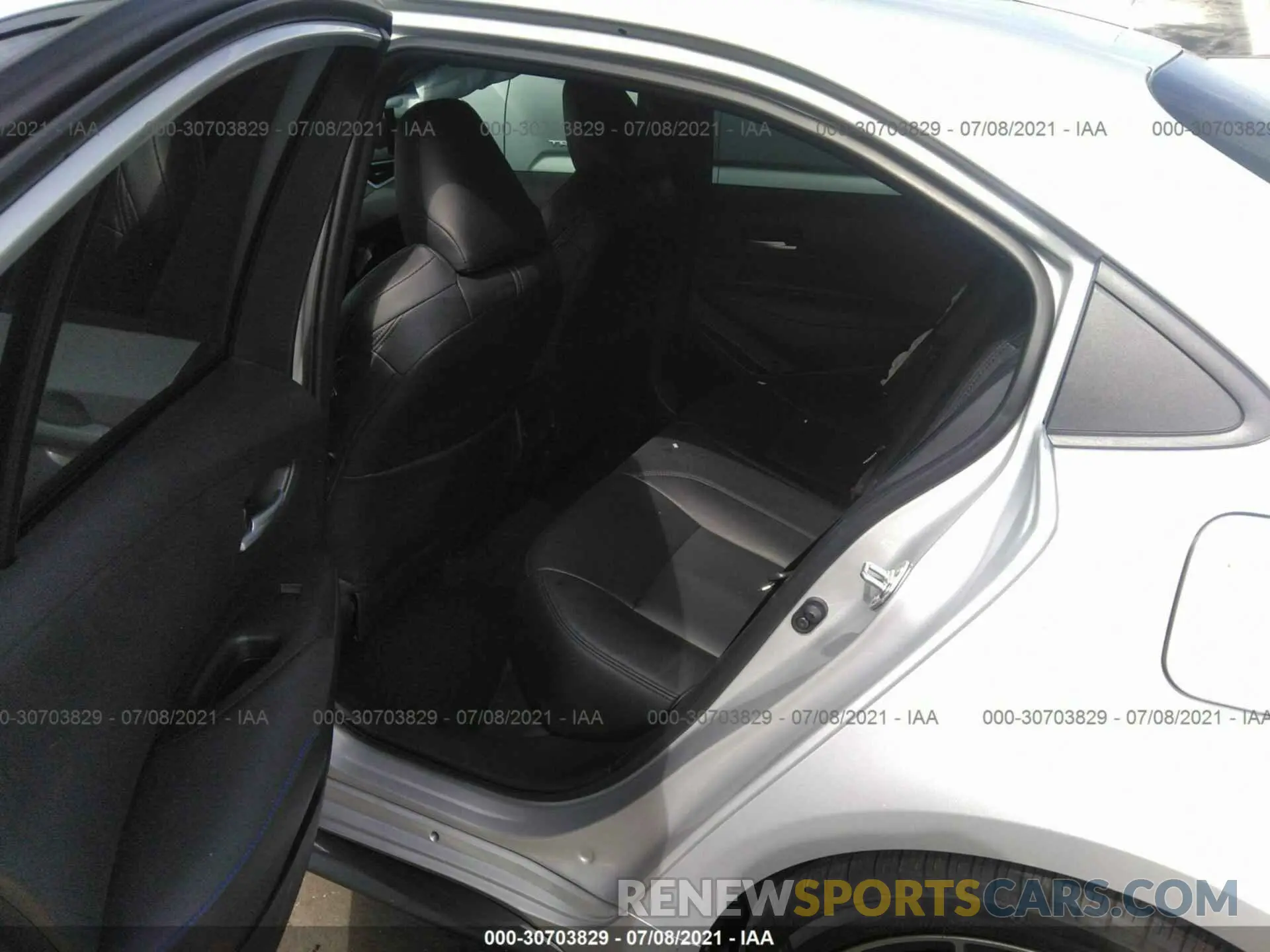 8 Photograph of a damaged car 5YFM4MCE2MP059311 TOYOTA COROLLA 2021