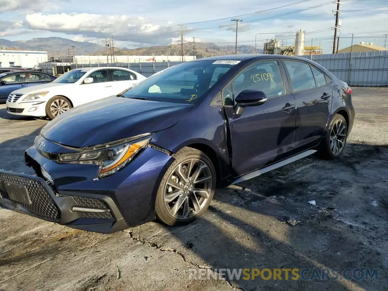 1 Photograph of a damaged car 5YFS4MCE0MP066992 TOYOTA COROLLA 2021