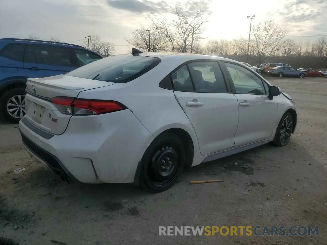 3 Photograph of a damaged car 5YFS4MCE0MP083923 TOYOTA COROLLA 2021