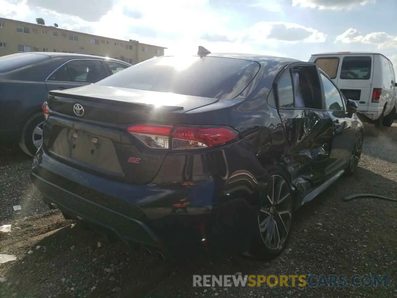 4 Photograph of a damaged car 5YFS4MCE1MP060831 TOYOTA COROLLA 2021